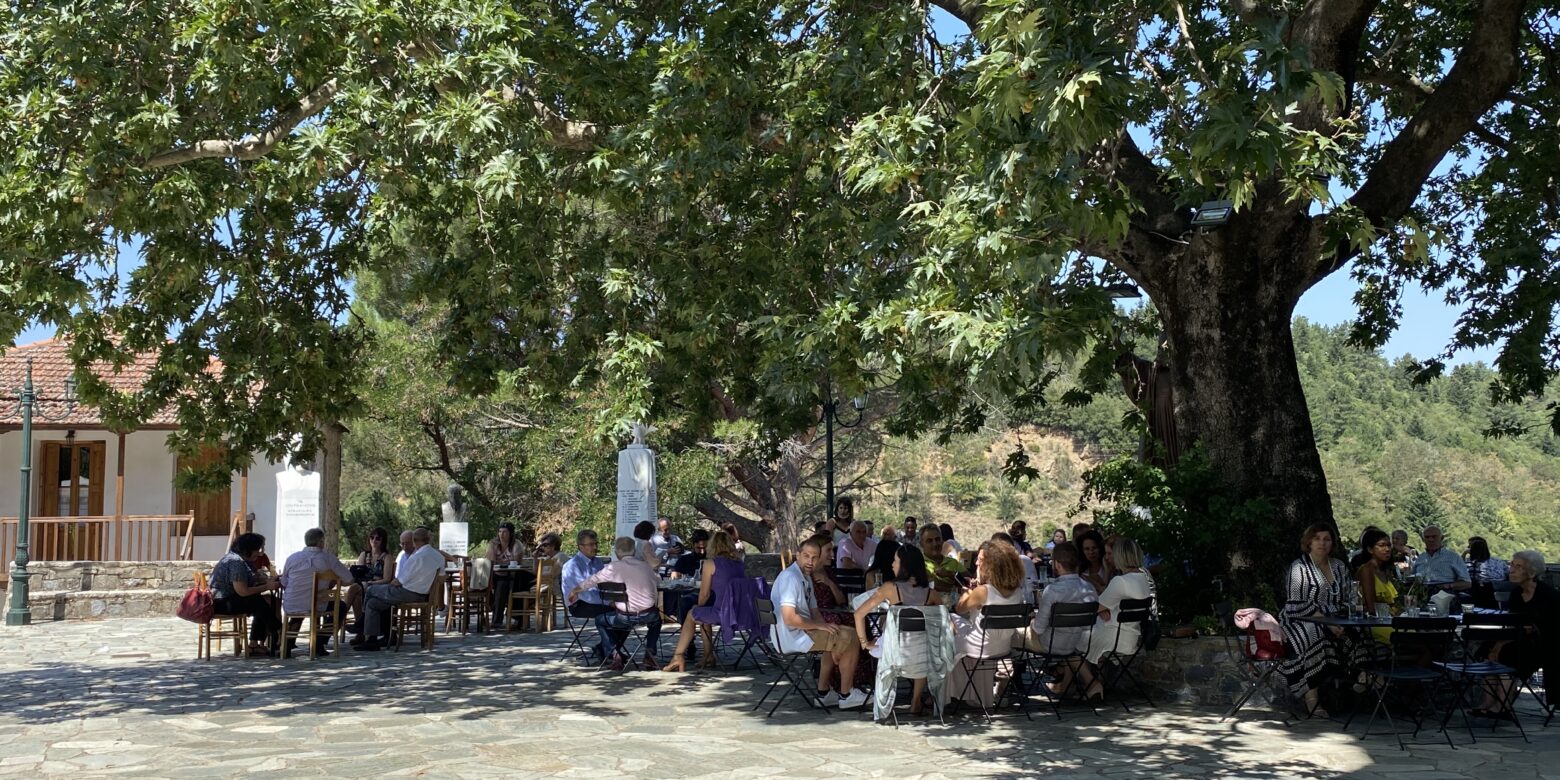 Πασχαλινό παραδοσιακό γλέντι στη Βαμβακού