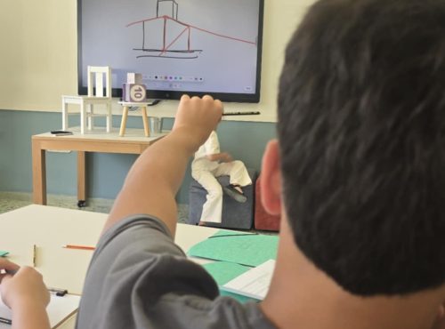 Σχεδιάζοντας ελεύθερα ό,τι δεις στη Βαμβακού