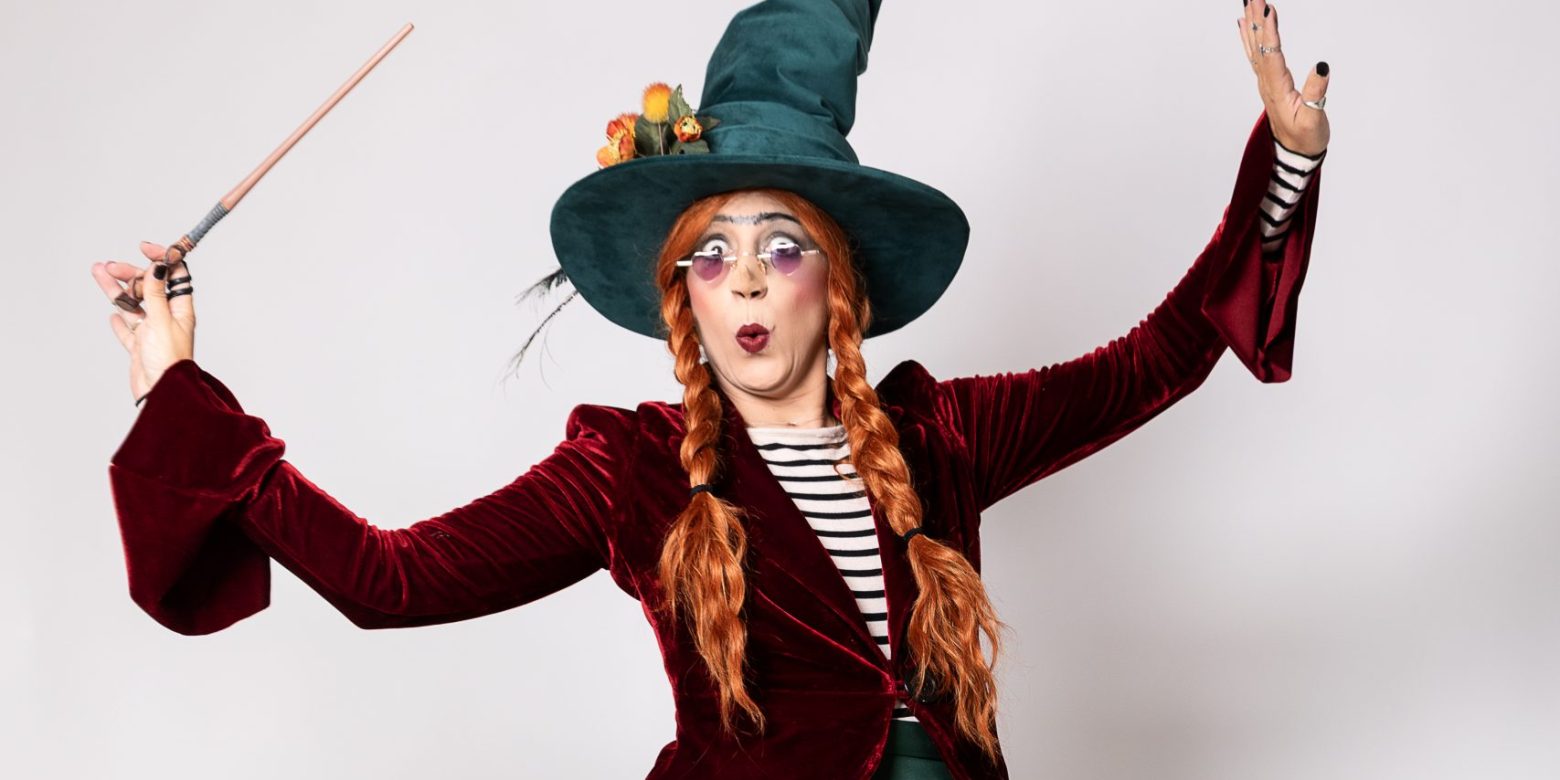 Κοντύλω Μυτοφρύδα Τhe show