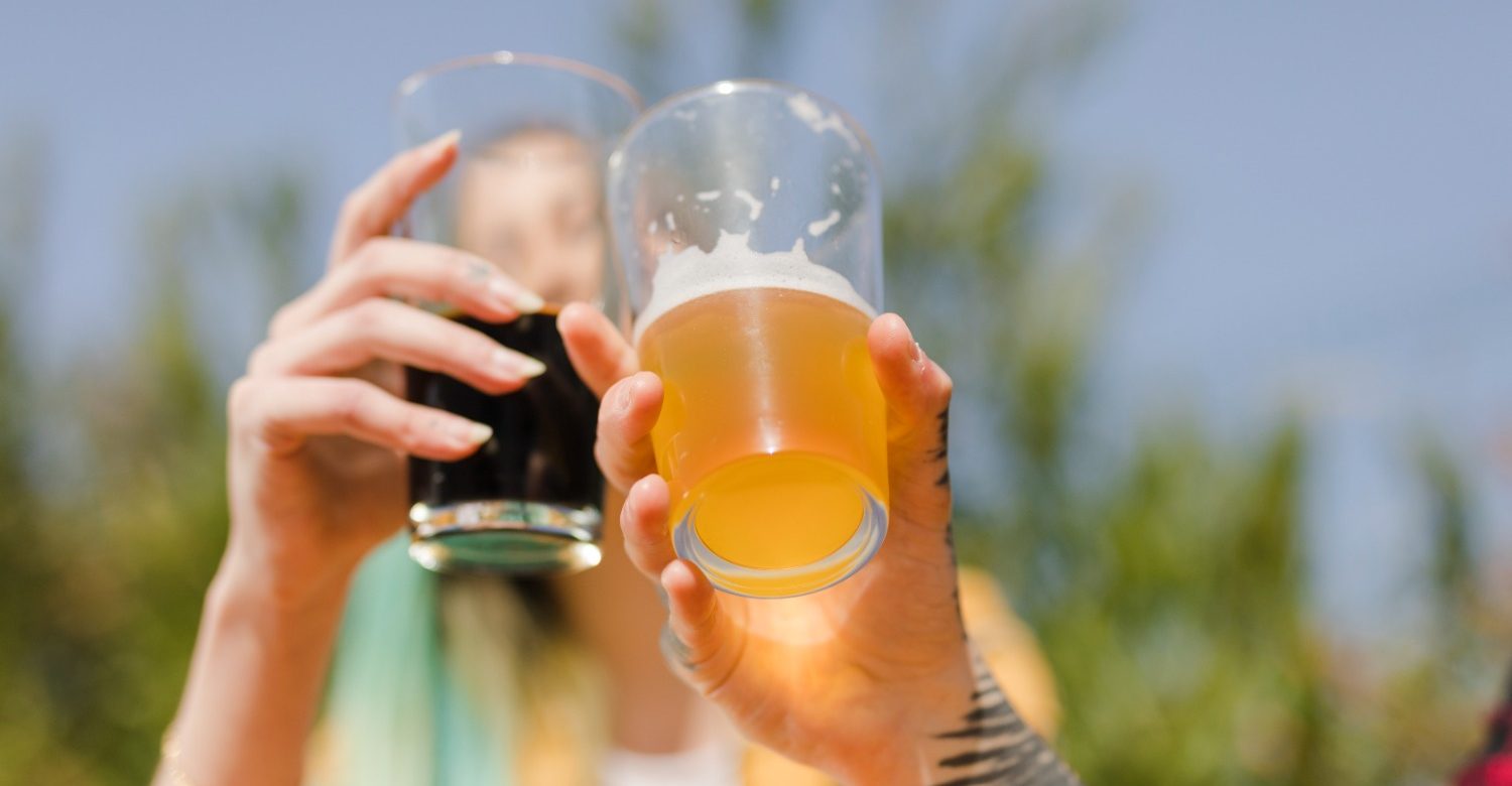 couple-toasting-with-craft-beer-resized-to-large